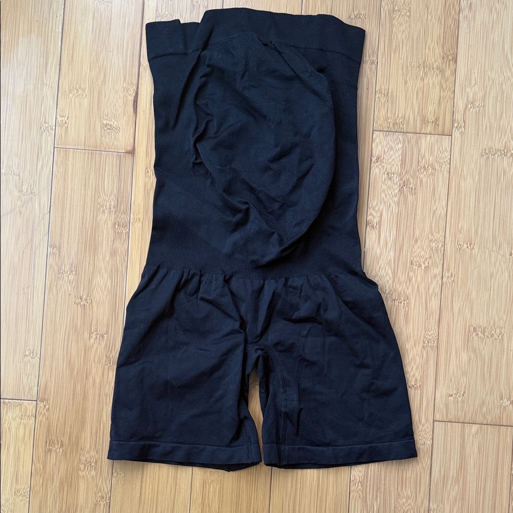 BLANQI Black Maternity Shorts w/ belly and back support Small